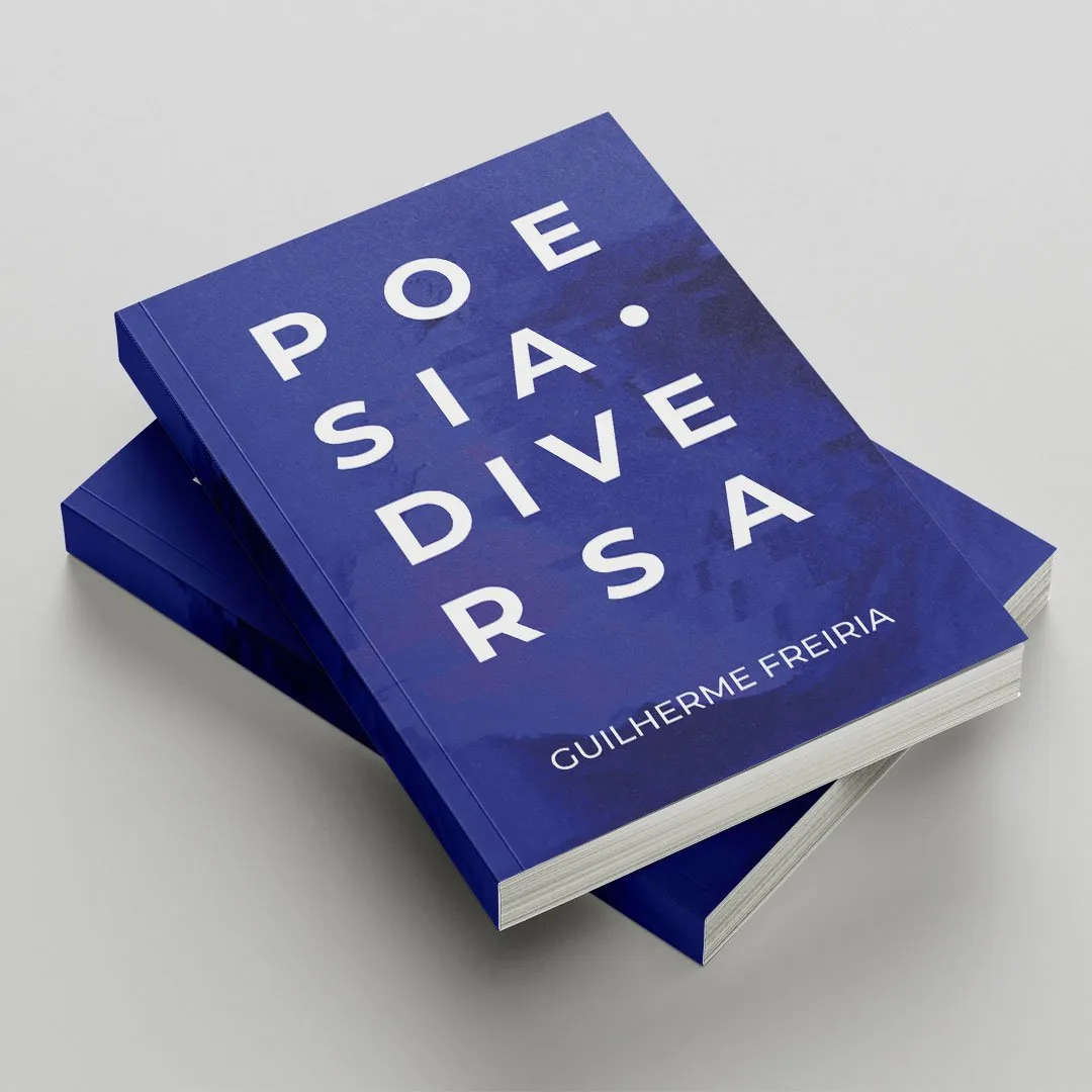 Exemplares do livro Poesia Diversa empilhados sobre fundo claro, com capa azul e título em branco ocupando toda a frente